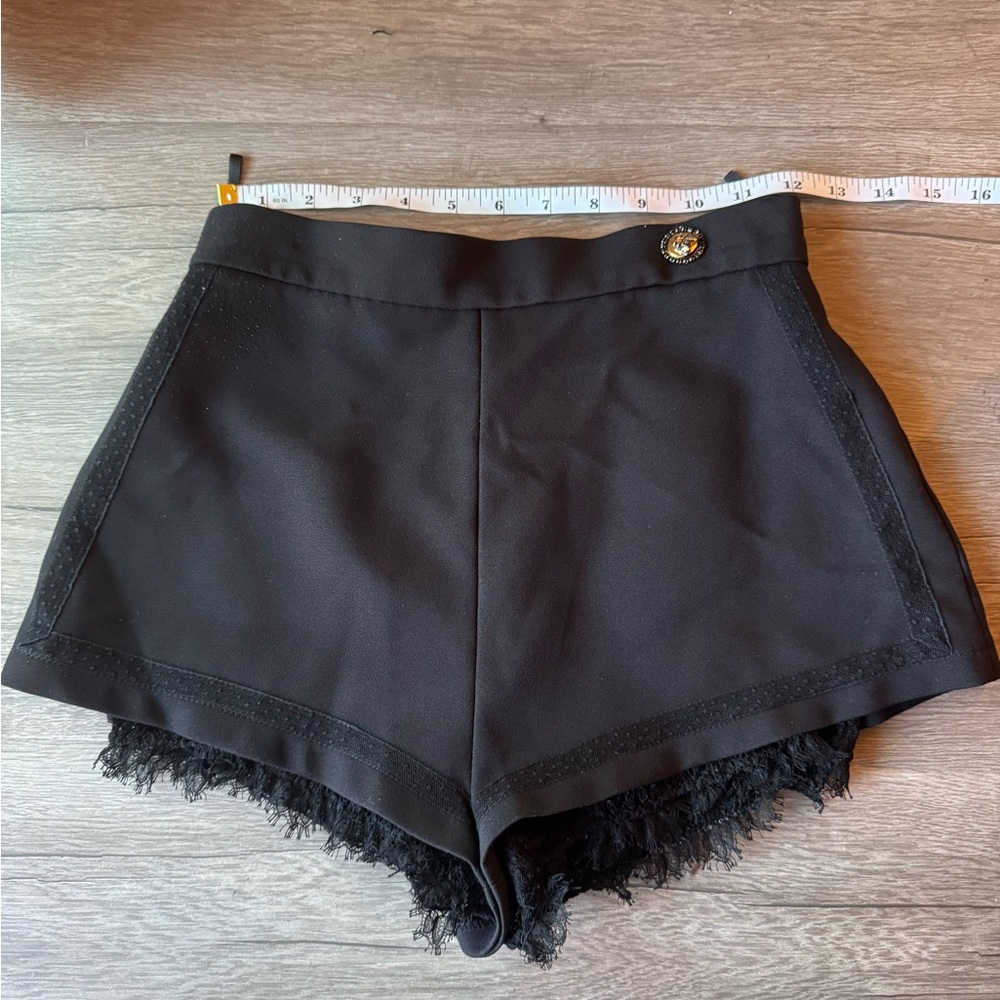 (SOLD)Elisabetta Franchi Black Lace Trim Shorts-M